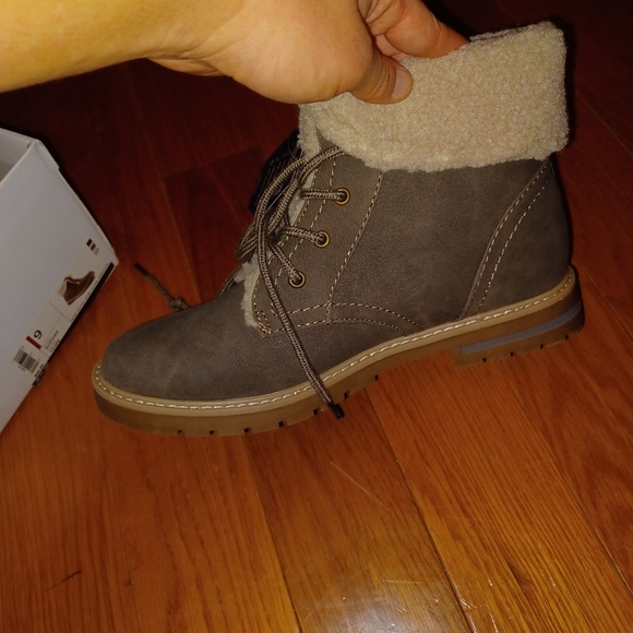 Boots - Picture 2 of 2